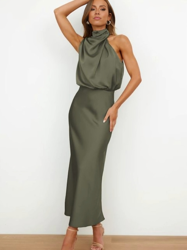 Emma | Sophisticated Black Evening Dress for Formal Events 8