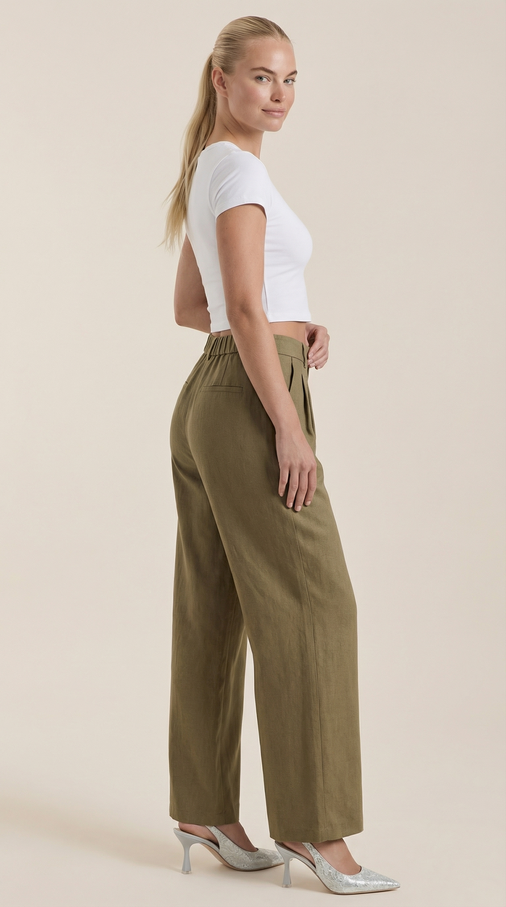 Mason | Stylish Pleated High-Rise Wide Leg Trousers 4