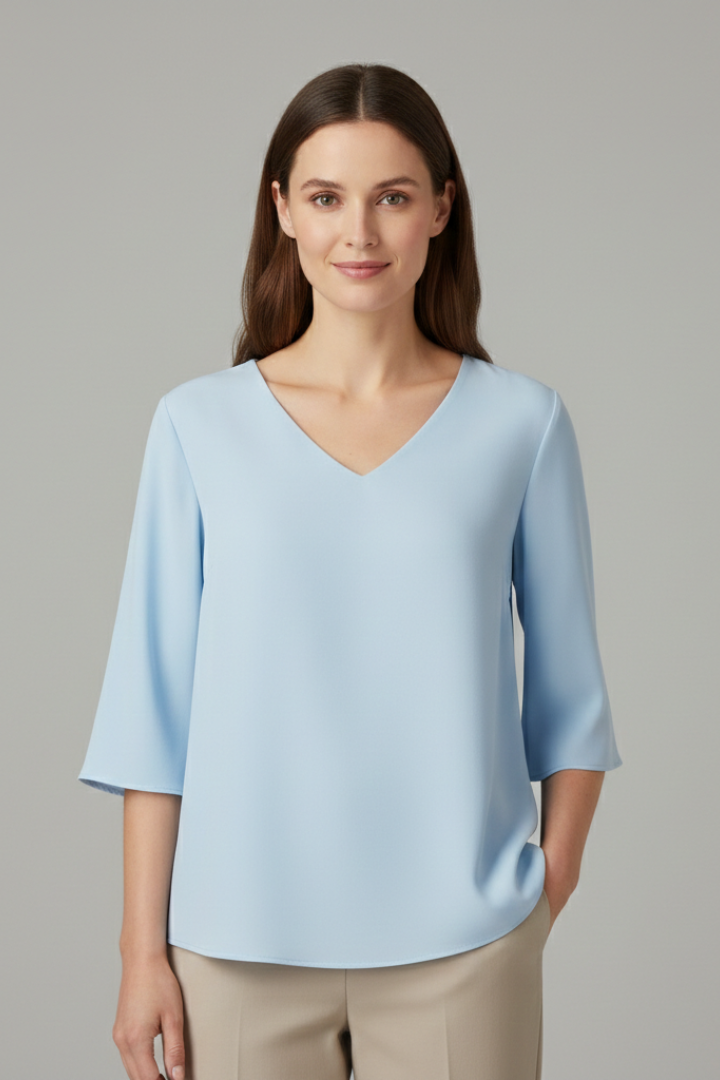 Mia | Casual Relaxed White Blouse with V-Neck and Three-Quarter Sleeves 0