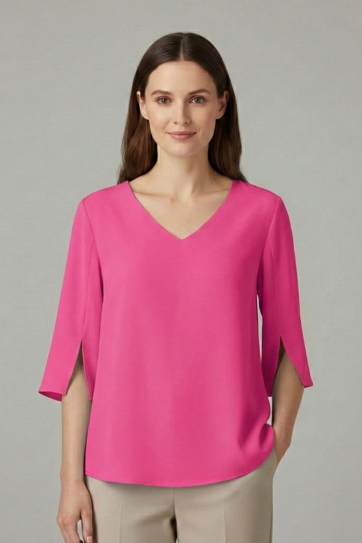 Mia | Casual Relaxed White Blouse with V-Neck and Three-Quarter Sleeves 6
