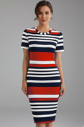 Mia | Chic Knee-Length Dress with Elegant Stripe Design 0
