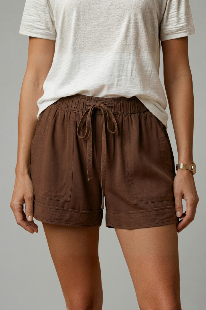 Mia | Comfortable Relaxed Fit Shorts with Pockets 11
