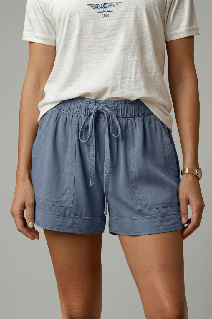 Mia | Comfortable Relaxed Fit Shorts with Pockets 12