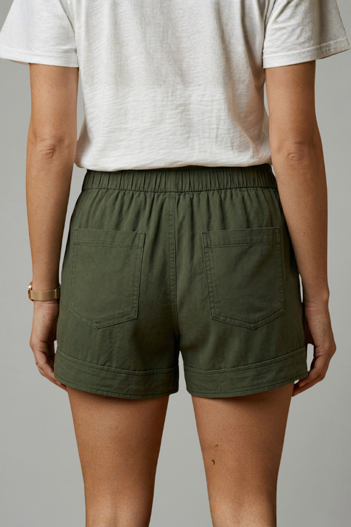 Mia | Comfortable Relaxed Fit Shorts with Pockets 2