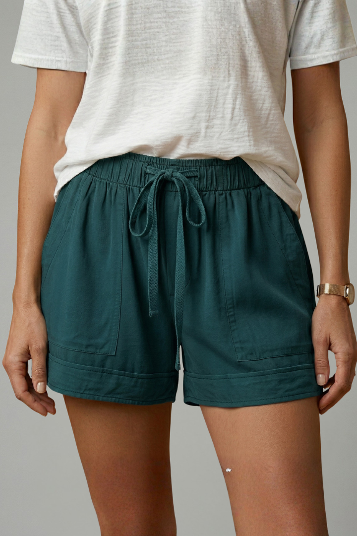 Mia | Comfortable Relaxed Fit Shorts with Pockets 8