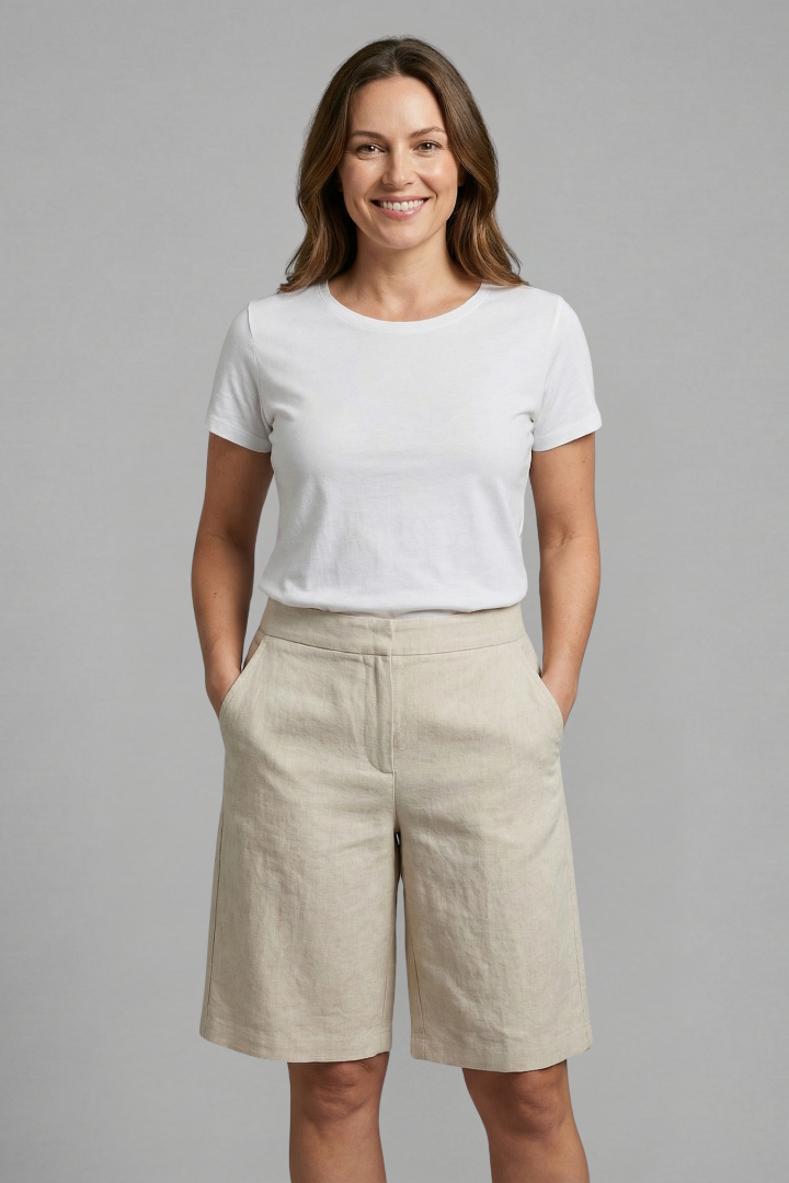 Mia | Comfortable Stretch Mid-Rise Shorts with Pockets 1