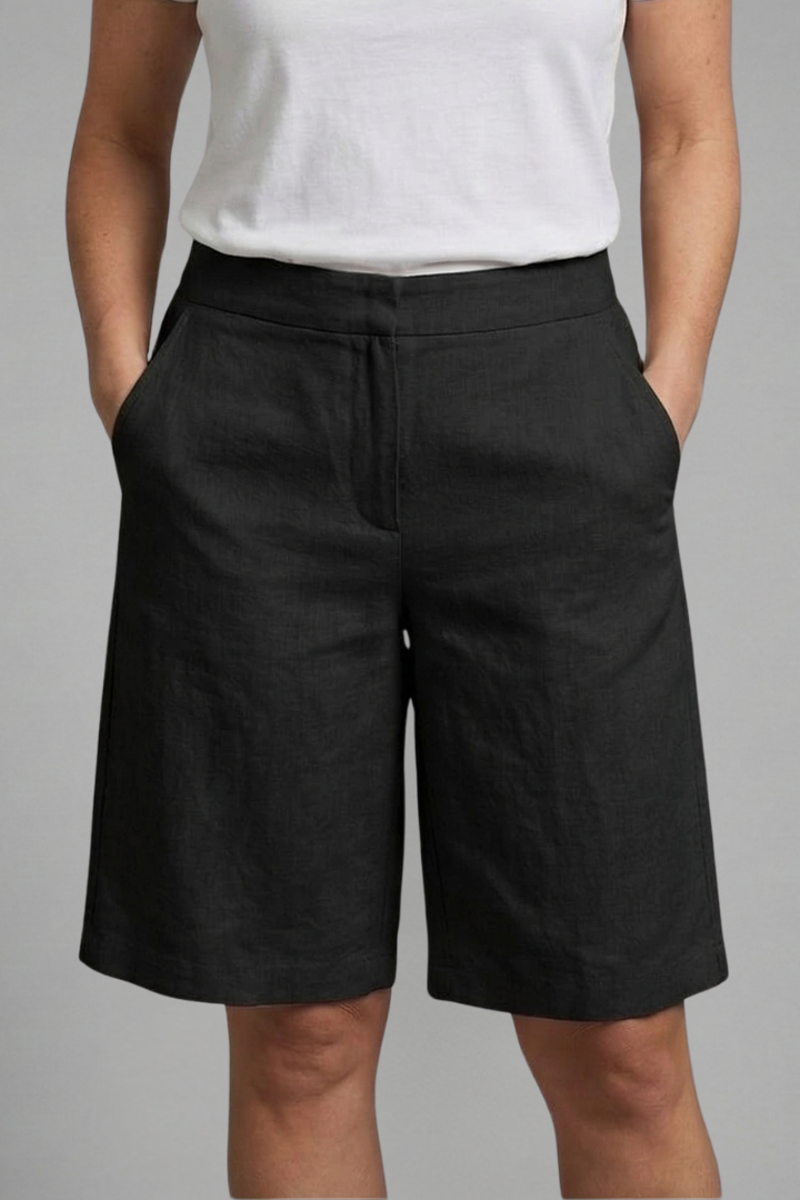 Mia | Comfortable Stretch Mid-Rise Shorts with Pockets 7