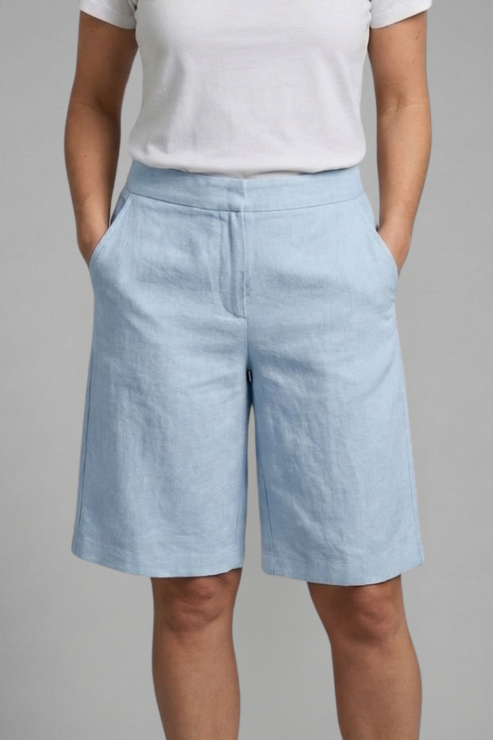 Mia | Comfortable Stretch Mid-Rise Shorts with Pockets 8