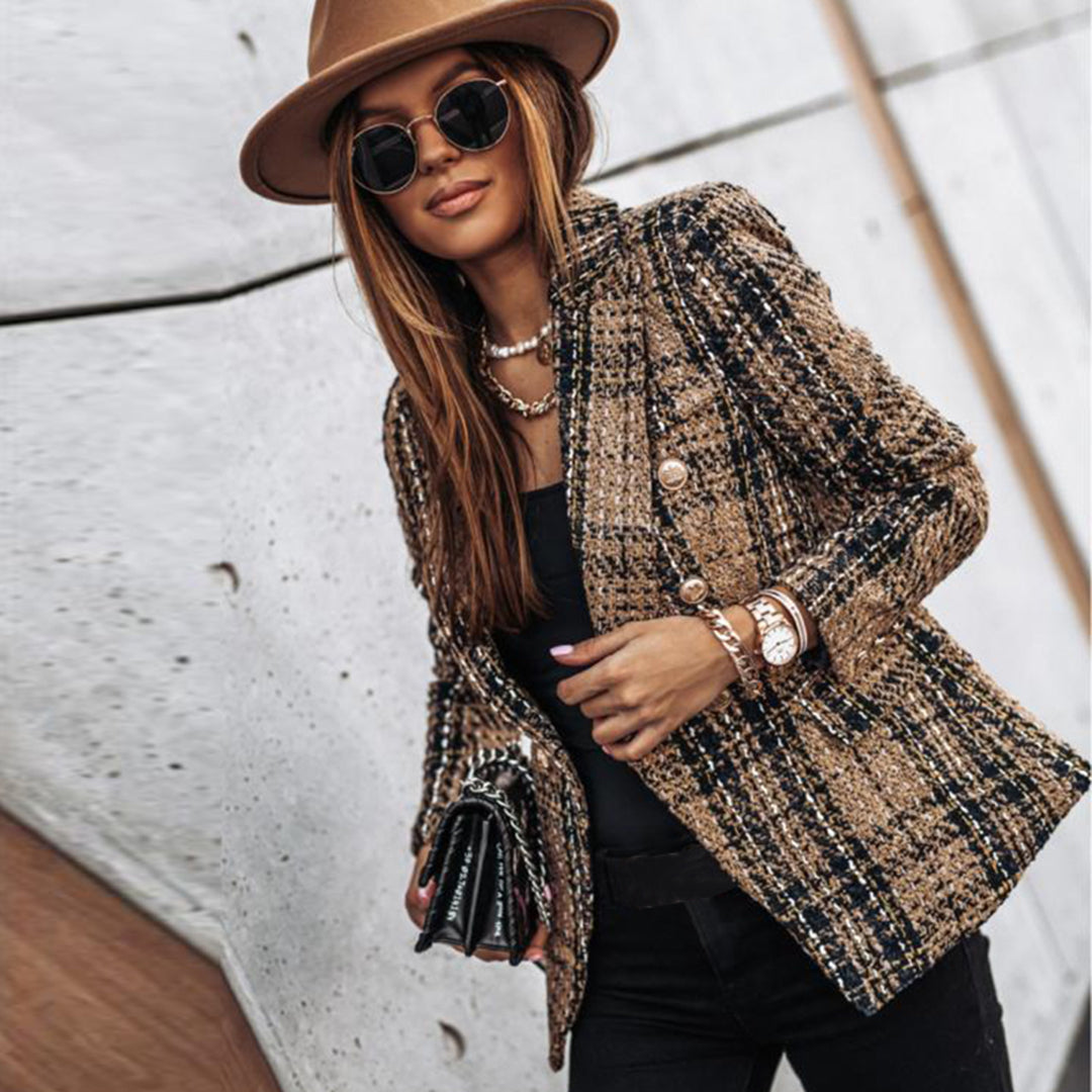 Mia | Elegant Double-Breasted Women's Blazer with Gold Buttons 2