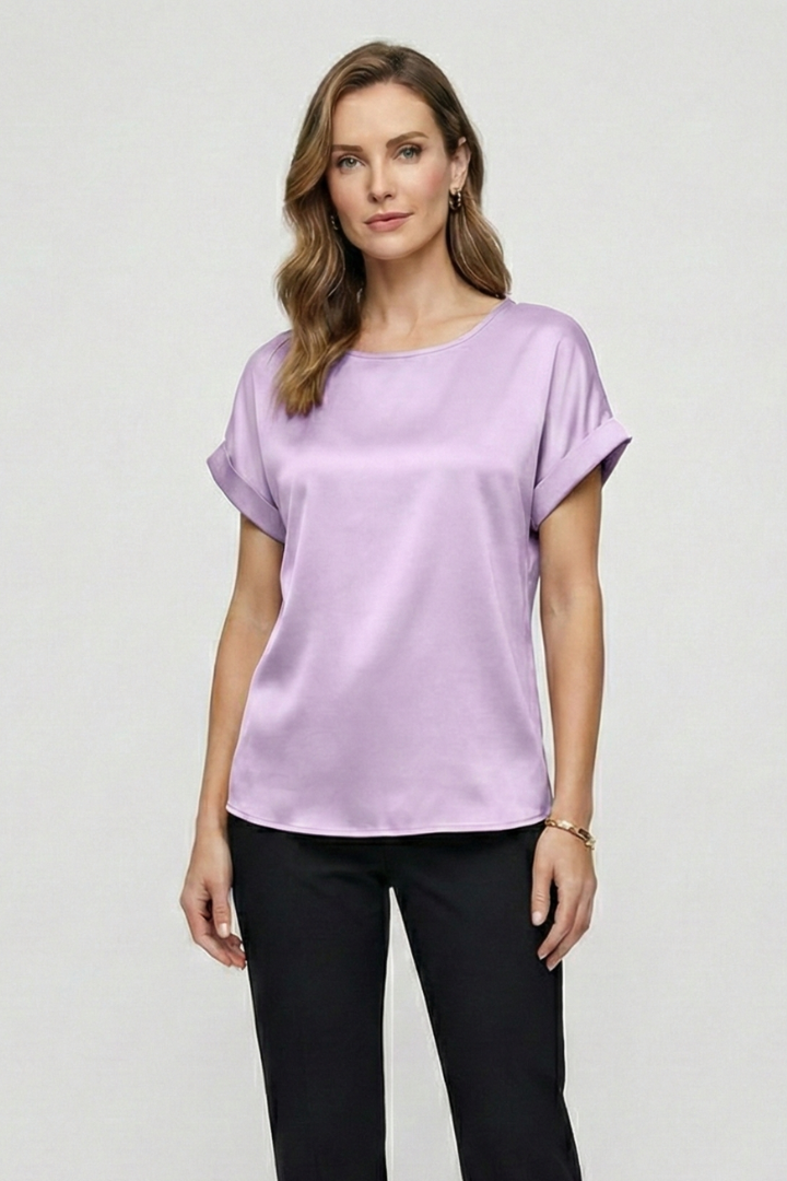 Mia | Elegant Drop-Shoulder Round Neck T-shirt 4