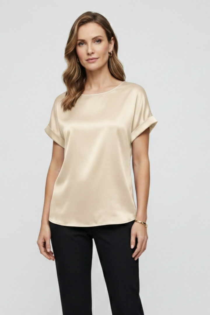 Mia | Elegant Drop-Shoulder Round Neck T-shirt 8