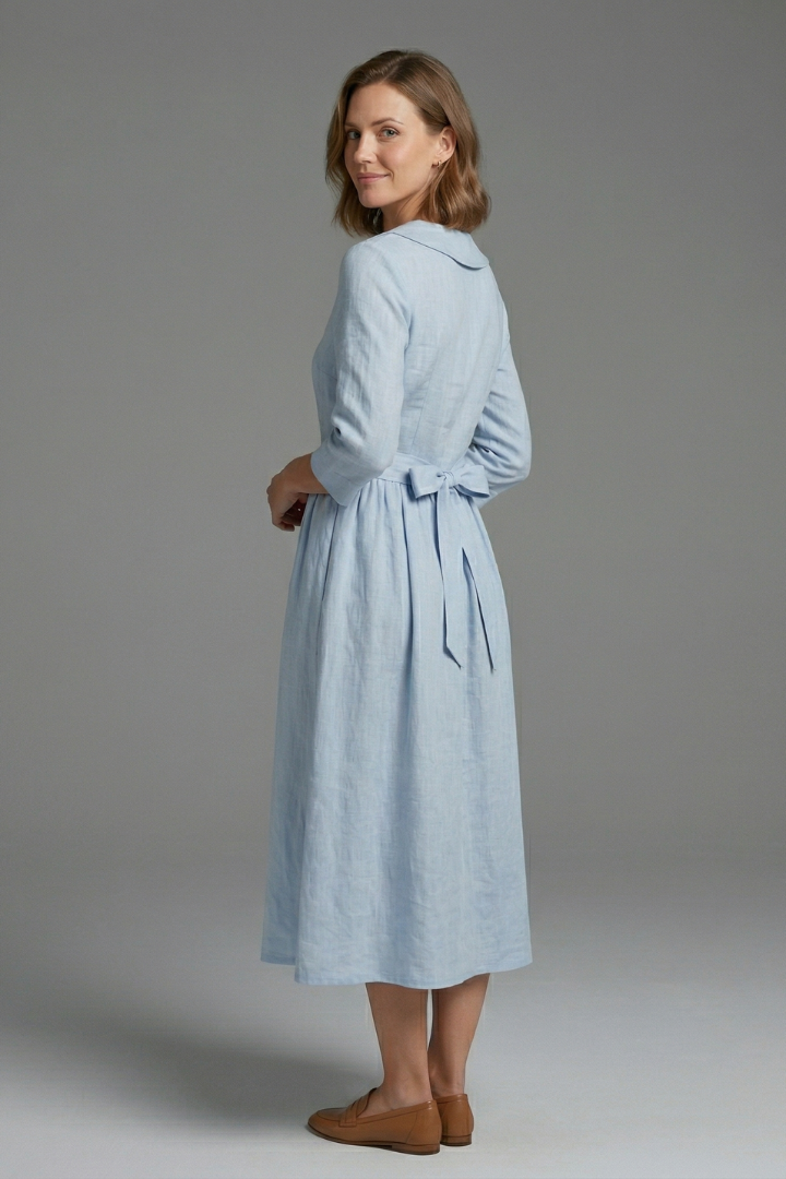 Mia | Elegant Flared Midi Dress with V-Neckline 2