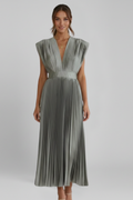 Mia | Elegant Sleeveless Pleated Midi Dress 0