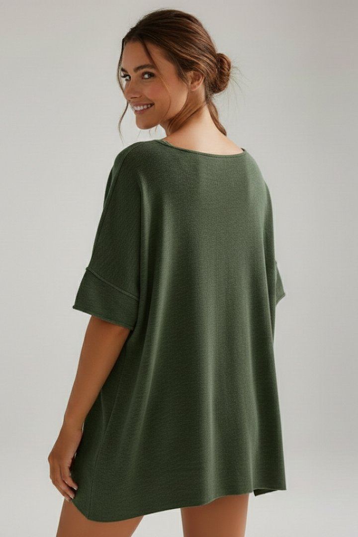 Mia | Relaxed Fit Oversized T-Shirt for Women 2