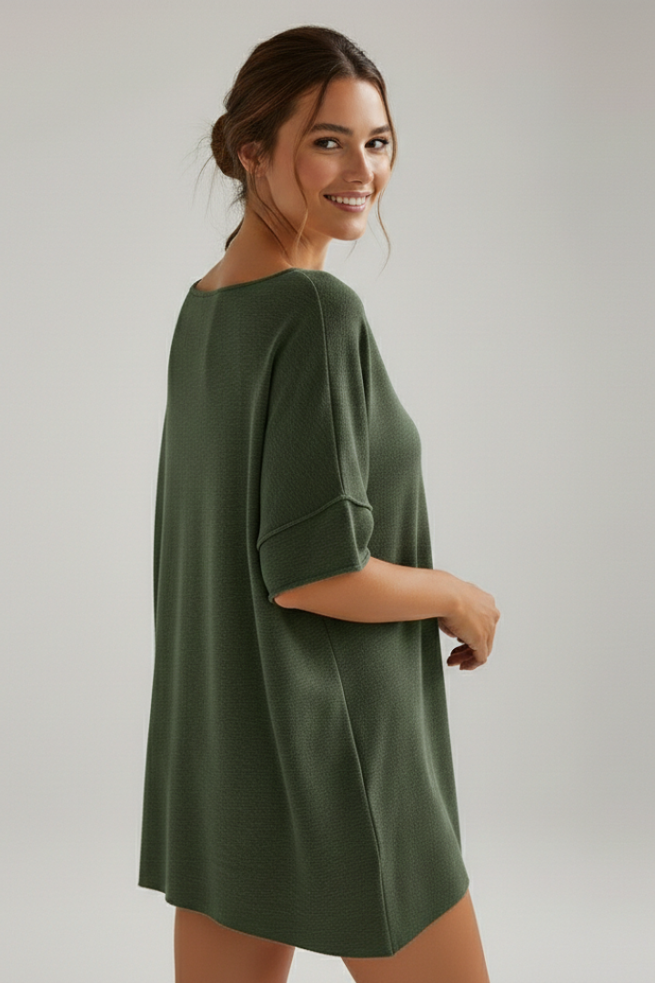 Mia | Relaxed Fit Oversized T-Shirt for Women 3