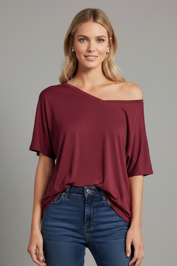 Mia | Stylish Loose Fit Asymmetric T-shirt 0