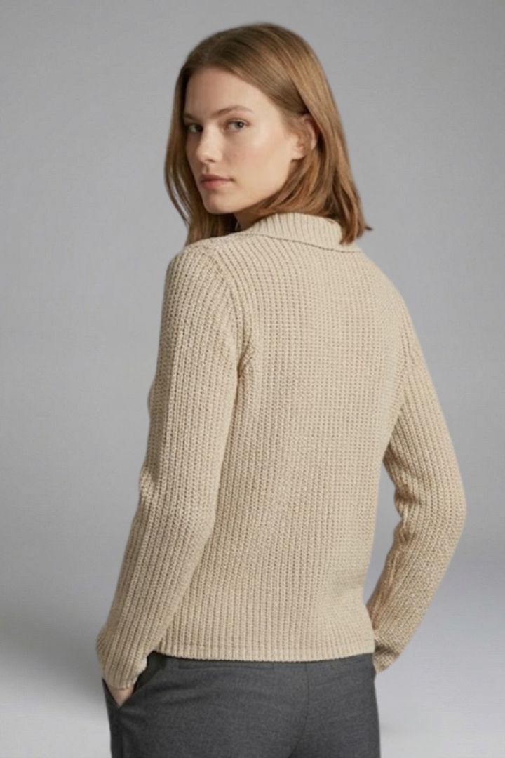Mia | Stylish Textured Knitted Top with Three-Quarter Sleeves 2
