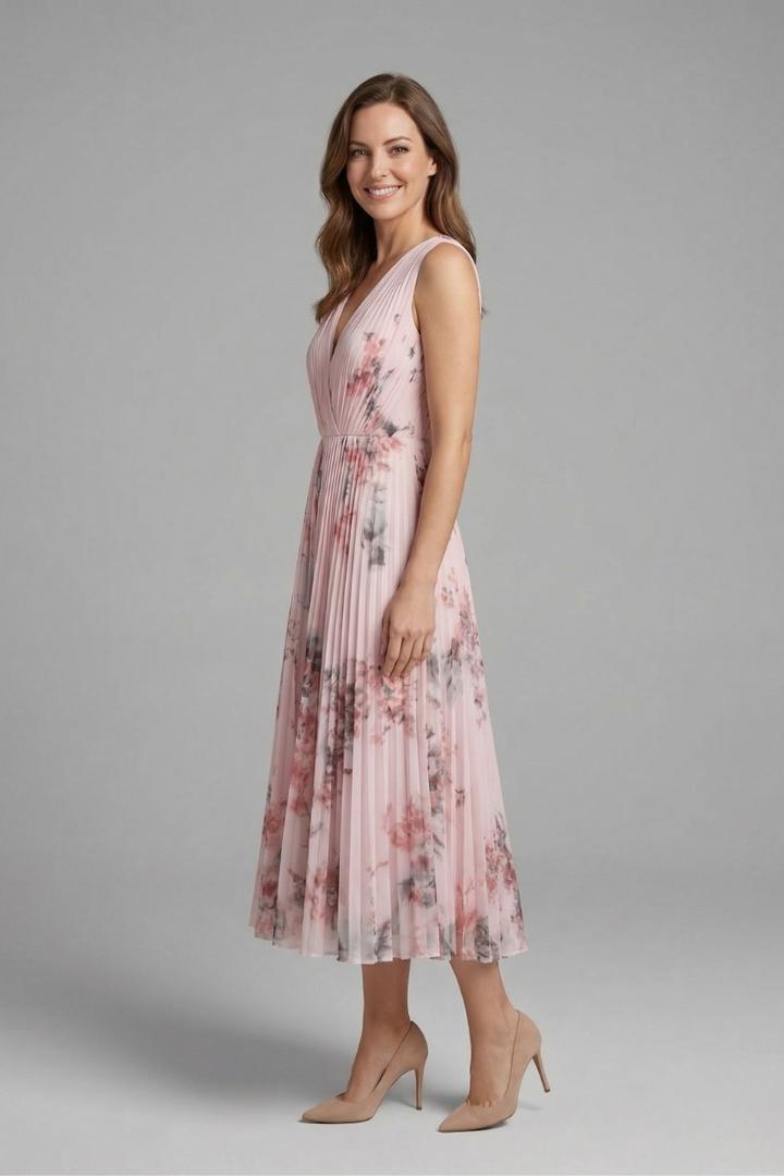 Samantha | Elegant Pleated Summer Dress with V-Neckline 1