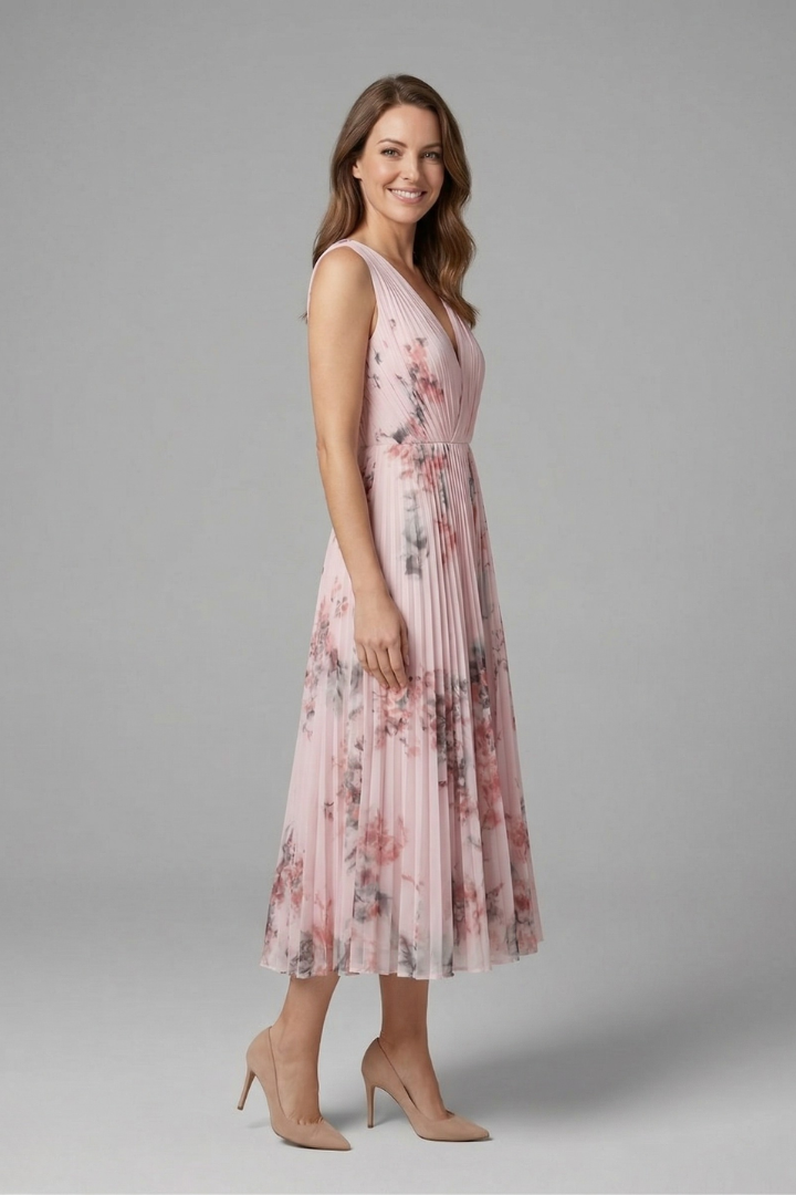 Samantha | Elegant Pleated Summer Dress with V-Neckline 2