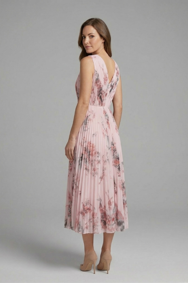 Samantha | Elegant Pleated Summer Dress with V-Neckline 3