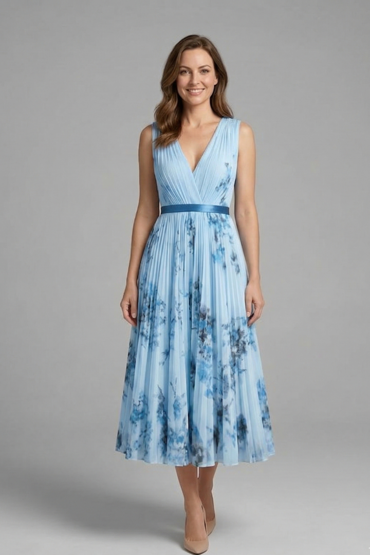Samantha | Elegant Pleated Summer Dress with V-Neckline 6