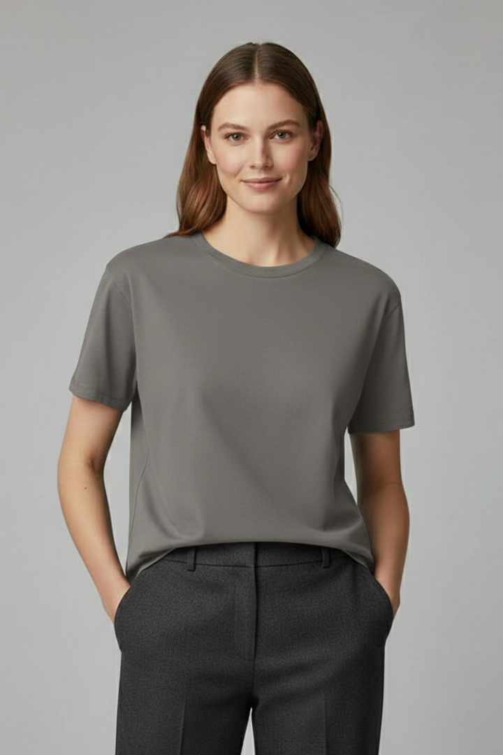 Sophie | Versatile Relaxed Women's T Shirt with Round Neckline 5